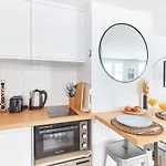 Montparnasse & Luxembourg Palace - Cityapartmentstay